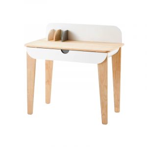 Bàn học gỗ cho bé tinh giản