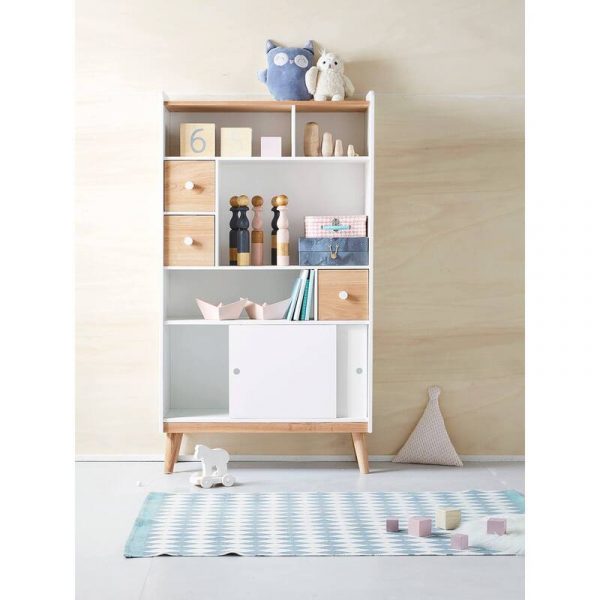 Kệ đựng đồ chơi cho bé góc tường