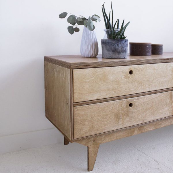 Kệ tivi gỗ góc vuông vức