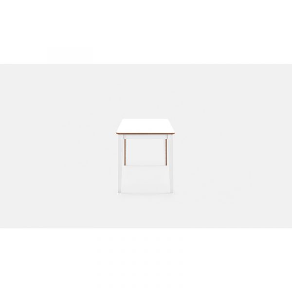 Bàn ăn đẹp có thể làm bàn làm việc