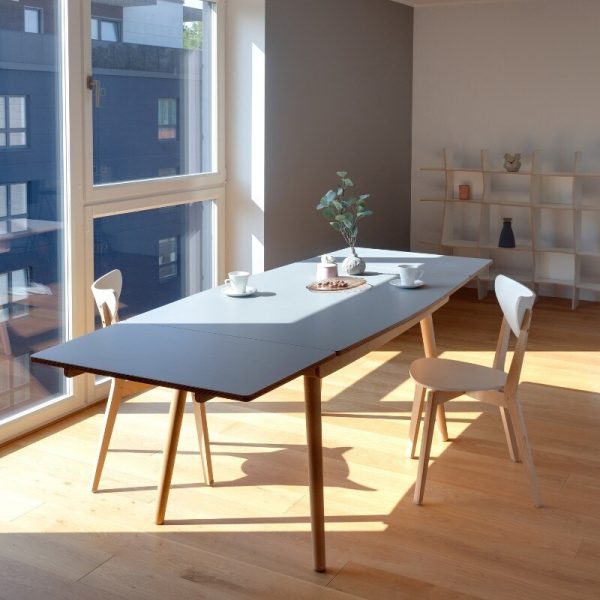 Bàn ăn gỗ phối cảnh đẹp