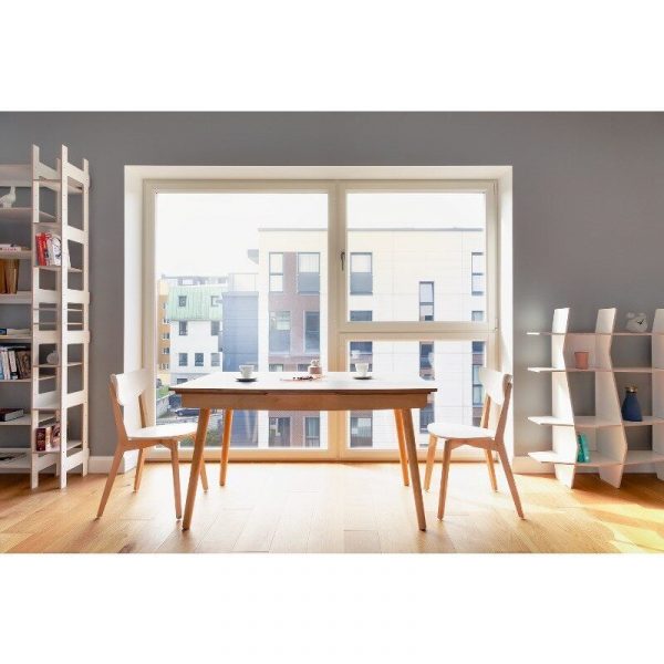 Bàn ăn gỗ có thể làm bàn làm việc