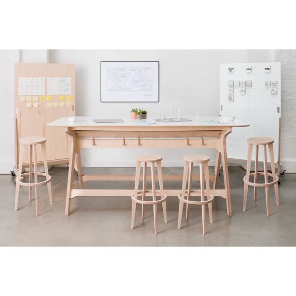 Ghế quầy bar gỗ phối cảnh phòng họp