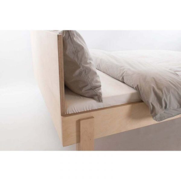 giường gỗ đẹp tiện dụng