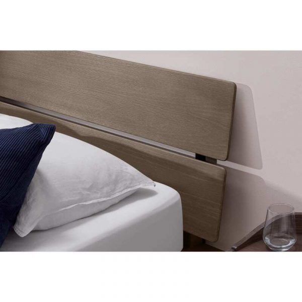 mẫu giường đẹp màu vân gỗ