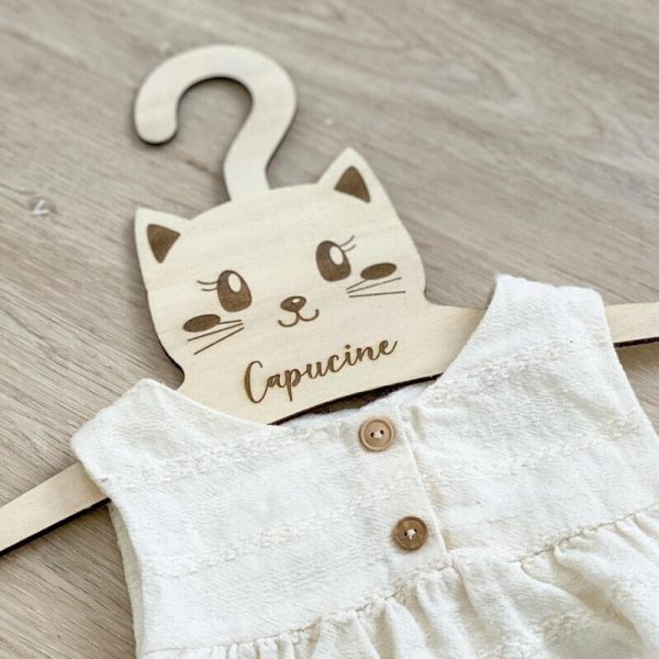 Móc treo quần áo trẻ em gỗ