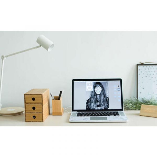 Hộp đựng đồ dùng để bàn bằng gỗ