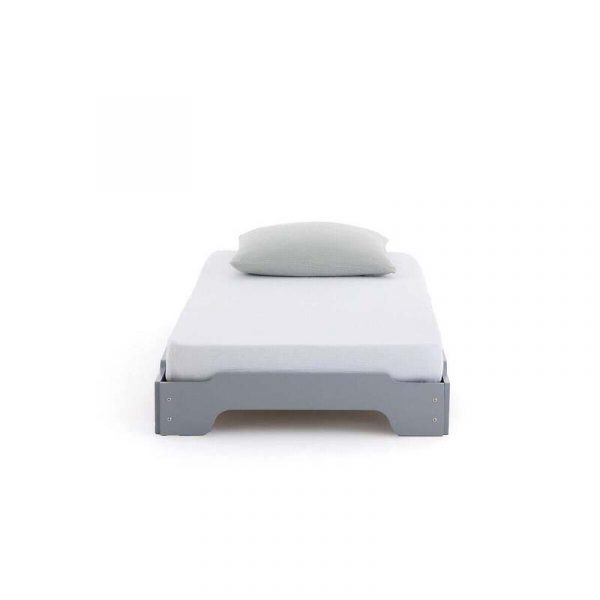 Giường bé trai an toàn.