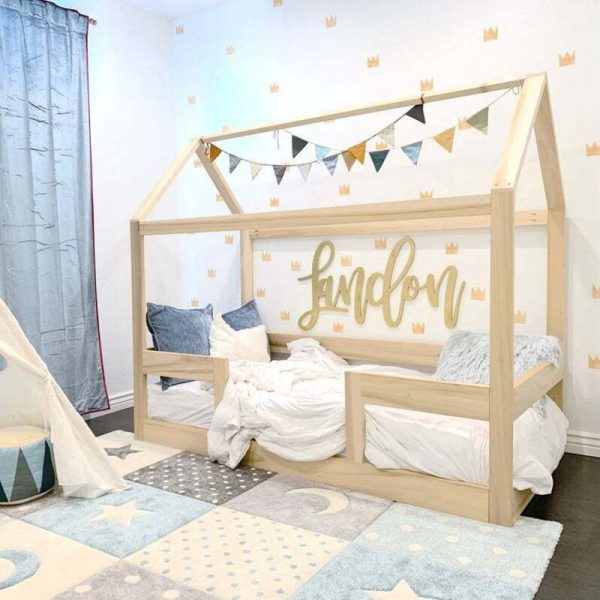 Giường cho bé sơ sinh phối cảnh.