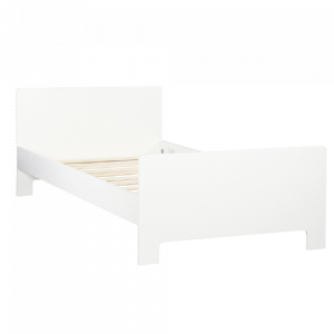 Giường ngủ cho bé trai đơn giản.