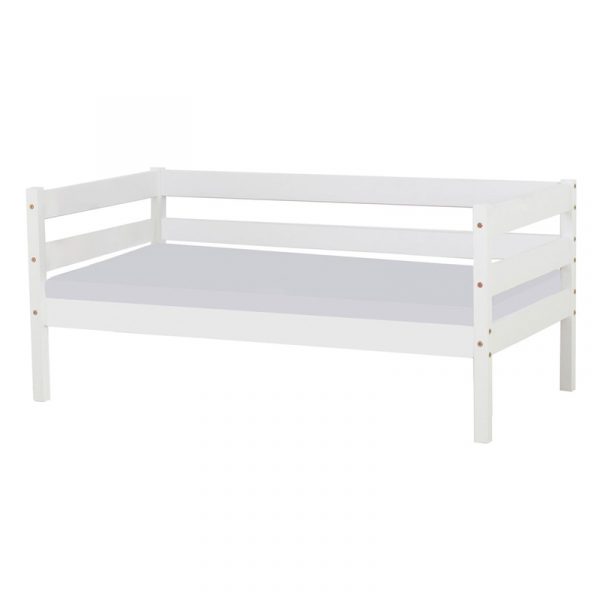 Giường em bé đơn.