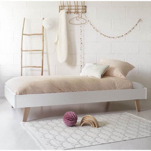 Giường bé gái phối cảnh.