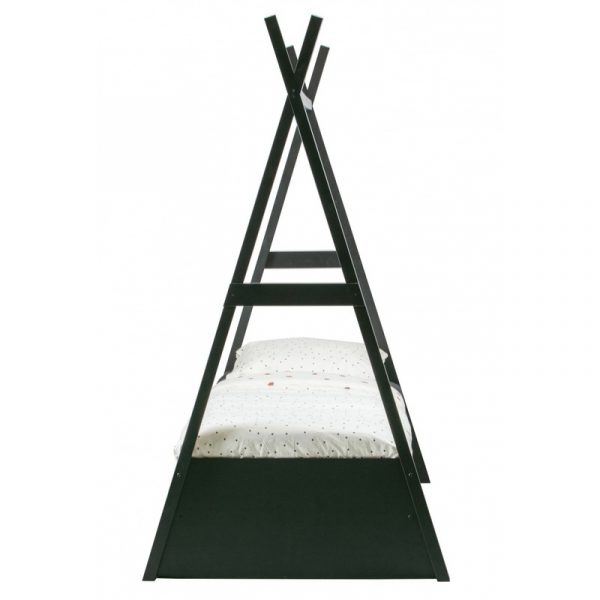 Giường đơn cho bé gái góc nghiêng.